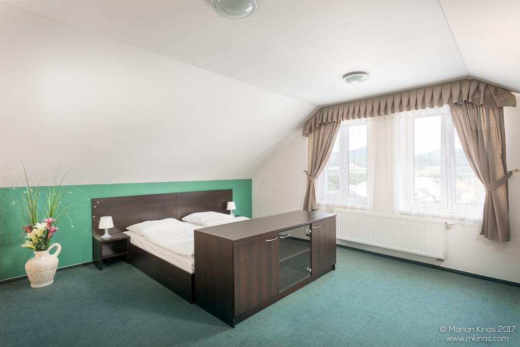 Garni HOTEL Fellini Žiar nad Hronom Esterno foto