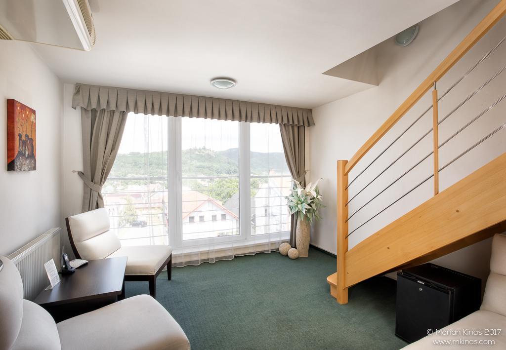 Garni HOTEL Fellini Žiar nad Hronom Esterno foto
